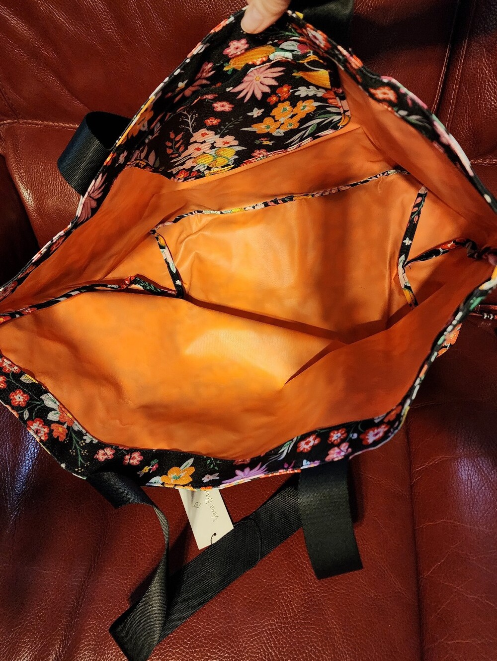 Vera Bradley Lighten Up Large Family Tote NWT - Picture 10 of 11